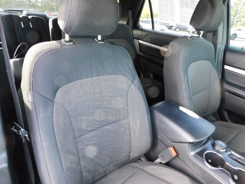 Used 2017 Ford Explorer XLT AWD/4WD image 21