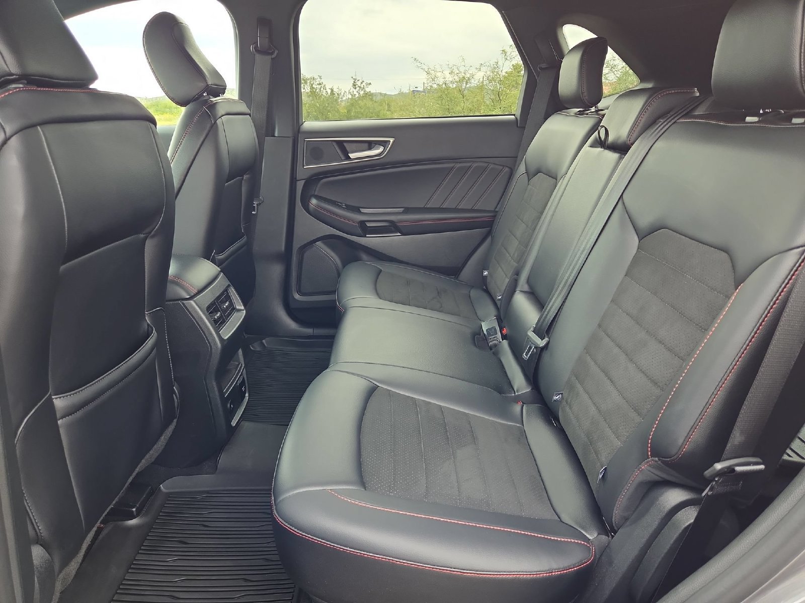 Certified 2024 Ford Edge ST-Line AWD/4WD image 24