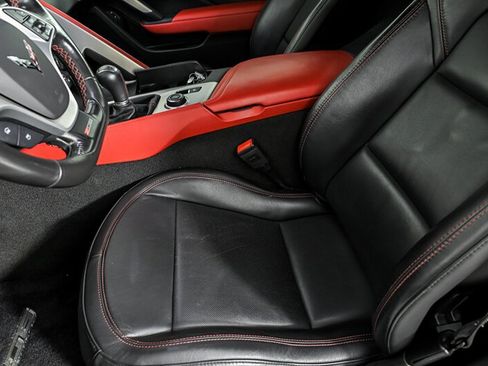 Used 2019 Chevrolet Corvette Z06 RWD image 17