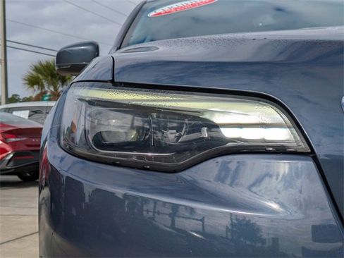 Used 2021 Jeep Cherokee Latitude Lux w/ Comfort/Convenience Group image 10