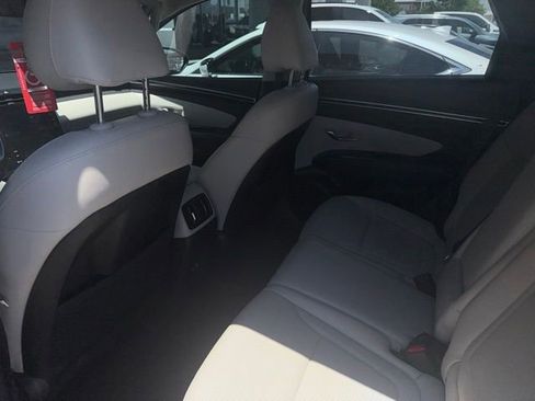 Used 2022 Hyundai Tucson SEL w/ Convenience + Premium Package FWD image 5