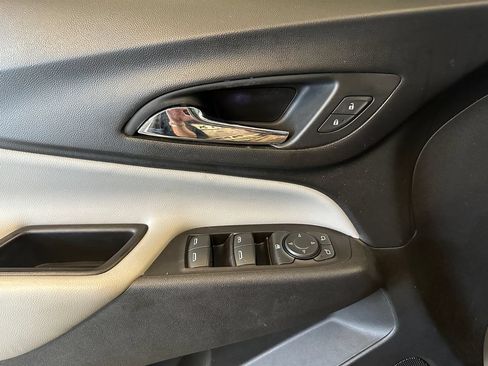 Used 2019 Chevrolet Equinox LT AWD/4WD image 18