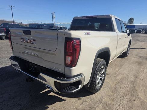 New 2026 GMC Sierra 1500 SLE w/ X31 Off-Road Package AWD/4WD image 2