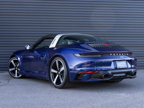 Used 2024 Porsche 911 Targa 4S image 3
