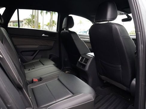 Used 2023 Volkswagen Atlas Cross Sport SE AWD/4WD image 19
