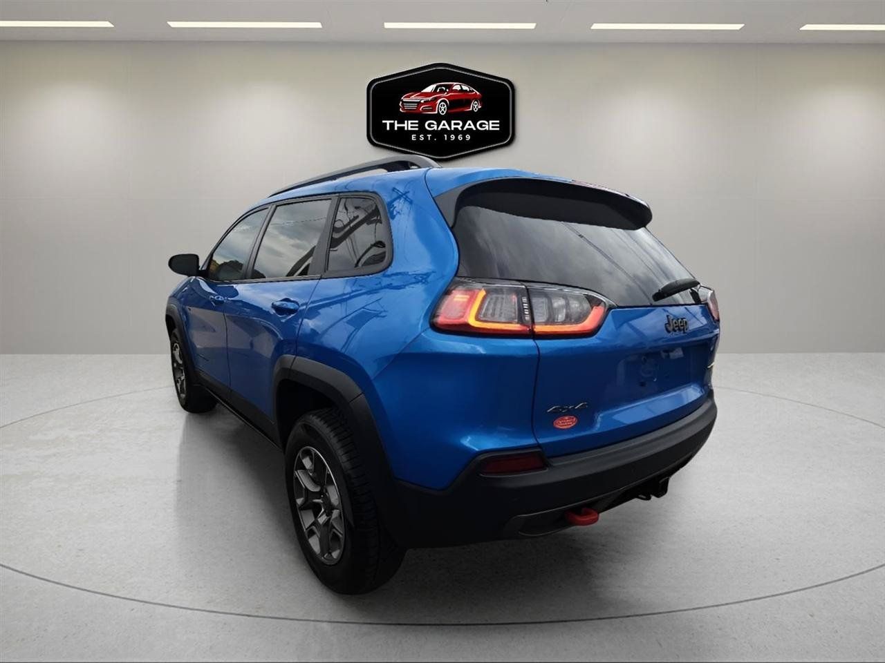Used 2020 Jeep Cherokee Trailhawk w/ Comfort/Convenience Group AWD/4WD image 4