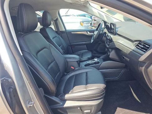 Certified 2022 Ford Escape Titanium w/ Class II Trailer Tow Package image 14