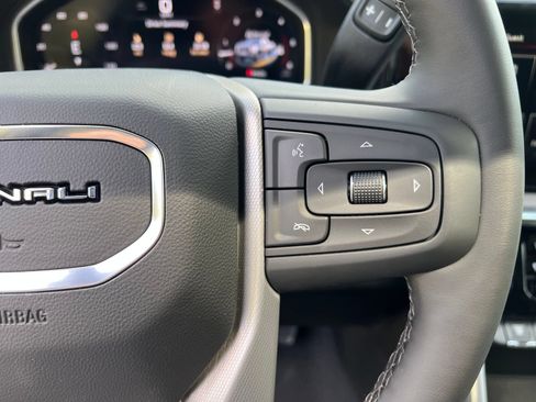 New 2026 GMC Sierra 2500 Denali w/ Denali Reserve Package AWD/4WD image 28