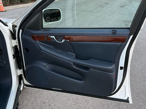 Used 2002 Cadillac De Ville image 18