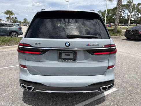 Used 2024 BMW X7 M60i AWD/4WD image 3
