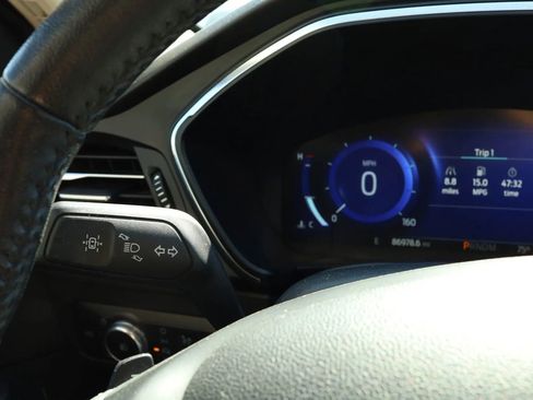 Used 2020 Ford Escape Titanium AWD/4WD image 21