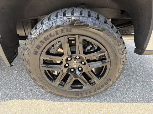 Used 2024 Chevrolet Silverado 1500 Custom Trail Boss AWD/4WD image 30
