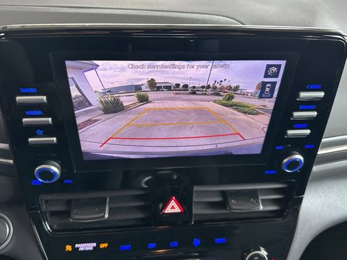 Used 2022 Hyundai Ioniq SE image 20