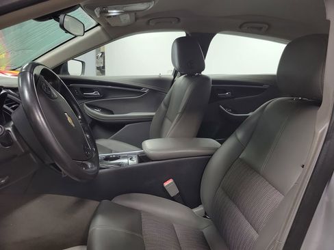 Used 2017 Chevrolet Impala LT image 13