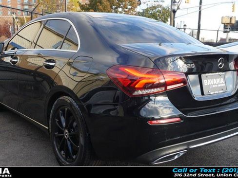 Used 2019 Mercedes-Benz A 220 A 220 4MATIC Sedan w/ Premium Package image 8