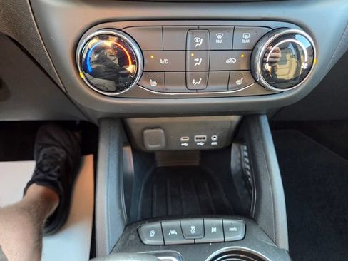 Used 2022 Chevrolet TrailBlazer ACTIV w/ Driver Confidence Package AWD/4WD image 19