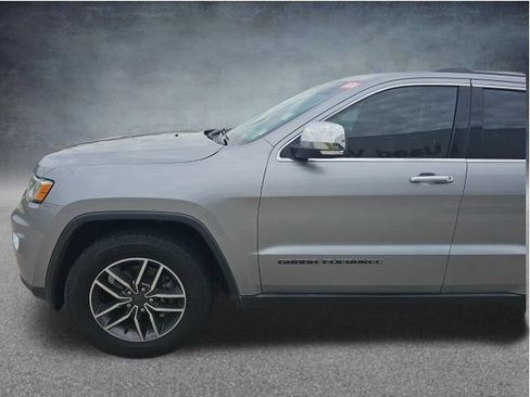 Used 2020 Jeep Grand Cherokee Limited w/ Luxury Group II RWD image 12
