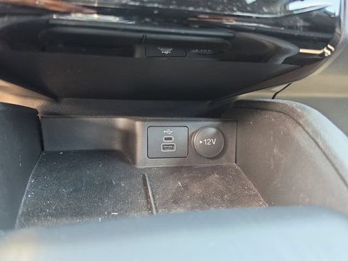 Used 2024 Ford Escape ST-Line w/ Tech Pack #1 FWD image 29