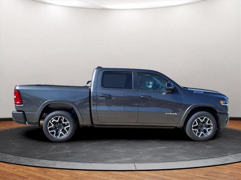 New 2026 RAM 1500 Laramie AWD/4WD image 14