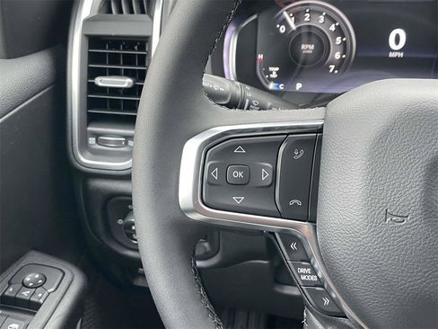 New 2026 RAM 1500 4x4 Crew Cab image 13
