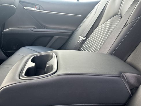 Used 2023 Toyota Camry SE w/ Convenience Package image 27