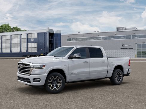 New 2026 RAM 1500 Laramie AWD/4WD image 22