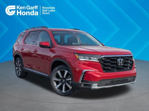 New 2025 Honda Pilot Touring image 1
