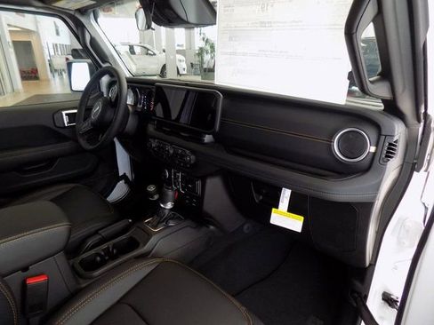 New 2026 Jeep Gladiator Sport image 20