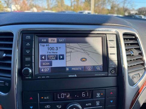 Used 2013 Jeep Grand Cherokee Limited image 27