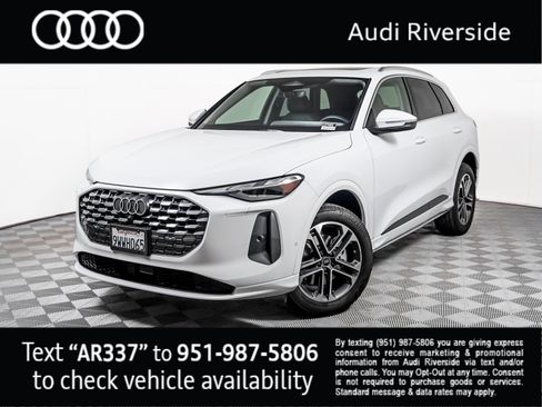 Used 2025 Audi Q5 Premium w/ Convenience Package AWD/4WD image 1