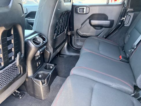 Used 2021 Jeep Wrangler Unlimited Rubicon AWD/4WD image 14