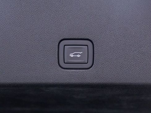 Certified 2024 Cadillac XT6 Premium Luxury w/ Technology Package image 32