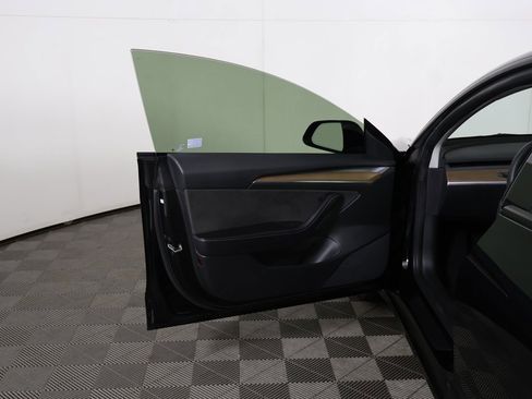 Used 2023 Tesla Model 3 Standard Range image 22