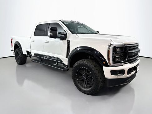 Used 2026 Ford F350 Lariat w/ Black Appearance Package AWD/4WD image 4