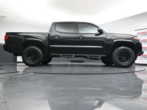 Used 2023 Toyota Tacoma SR AWD/4WD image 38