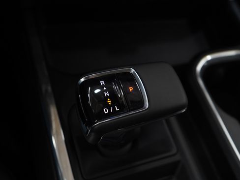 Used 2023 GMC Sierra 1500 SLT w/ SLT Premium Package image 21