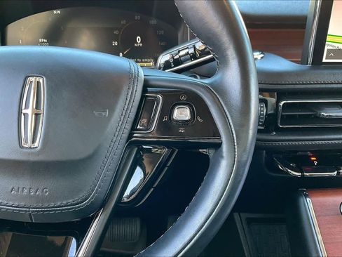 Used 2023 Lincoln Aviator Reserve w/ Equipment Group 201A image 27