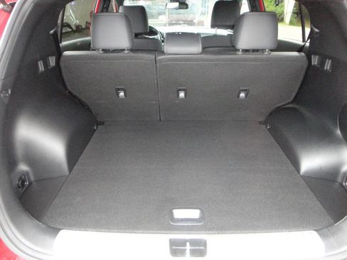 Used 2020 Kia Sportage S image 12