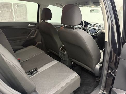 Used 2020 Volkswagen Tiguan S FWD image 32