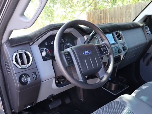 Used 2013 Ford F250 XLT w/ FX4 Off Road Pkg AWD/4WD image 15