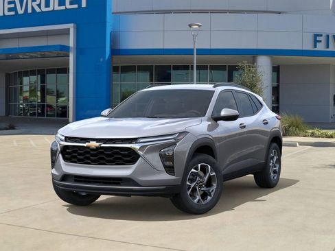 New 2026 Chevrolet Trax LT w/ Driver Confidence Package image 6