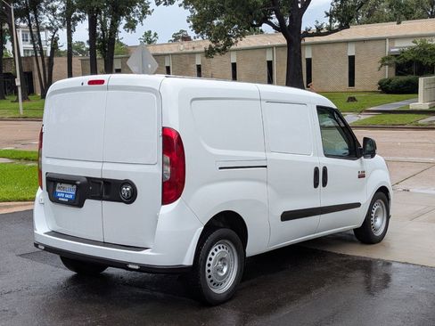 Used 2022 RAM ProMaster City Tradesman FWD image 5