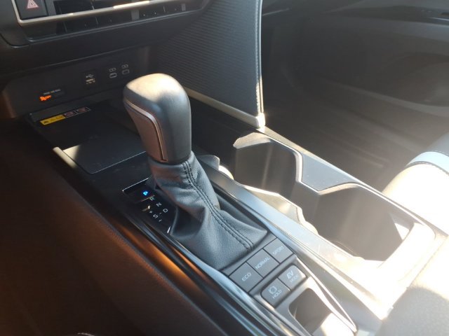 Used 2026 Toyota Camry SE w/ Convenience Package FWD image 13