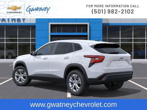 New 2026 Chevrolet Trax LS FWD image 3