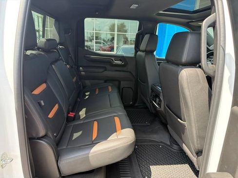 Used 2023 GMC Sierra 1500 AT4 w/ AT4 Premium Package AWD/4WD image 24