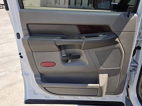 Used 2009 Dodge Ram 2500 Truck Laramie image 23