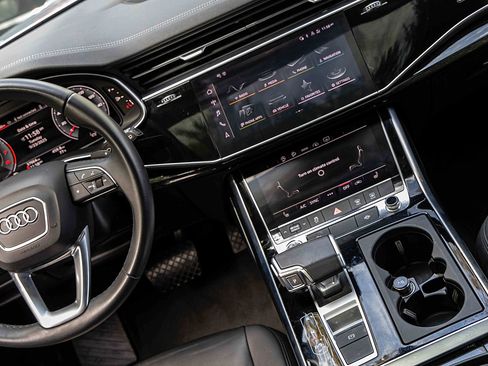 Used 2024 Audi Q7 Premium Plus image 21