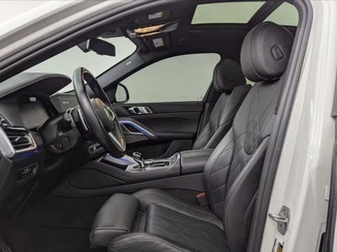 Used 2023 BMW X6 xDrive40i w/ M Sport Package image 14