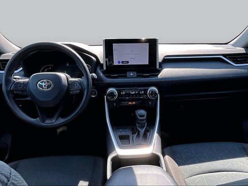Used 2024 Toyota RAV4 XLE FWD image 16
