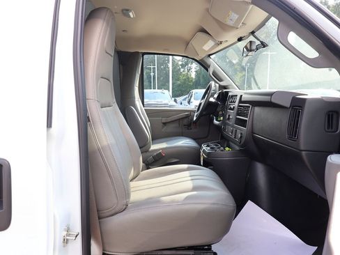 New 2026 Chevrolet Express 2500 w/ Enhanced Convenience Package RWD image 26
